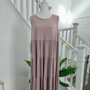 Maxi Dress – New with Tags!